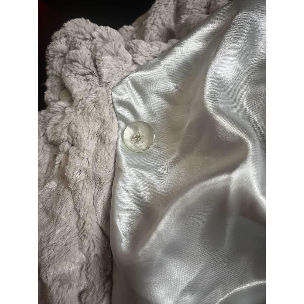 Vintage‎ Y2K Charlotte Russe Grey Faux Fur Cropped Shrug Jacket Small Old Money - Picture 6 of 12